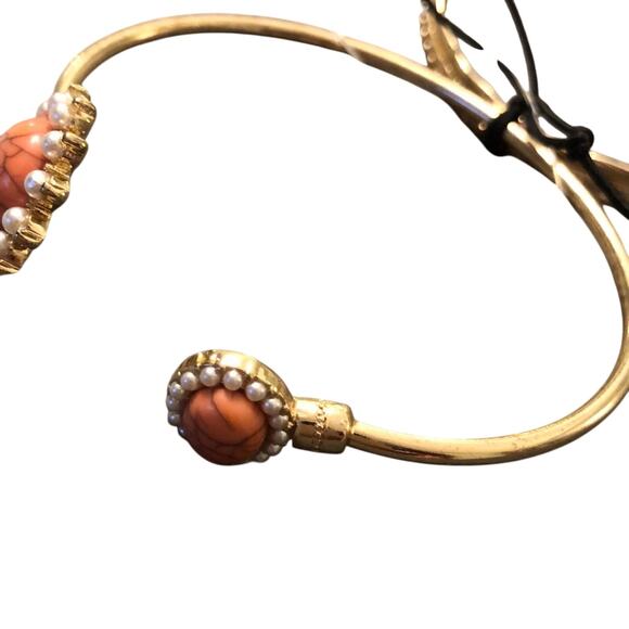 Set of 3 Gold tone Bracelets Bangles - Picture 5 of 6